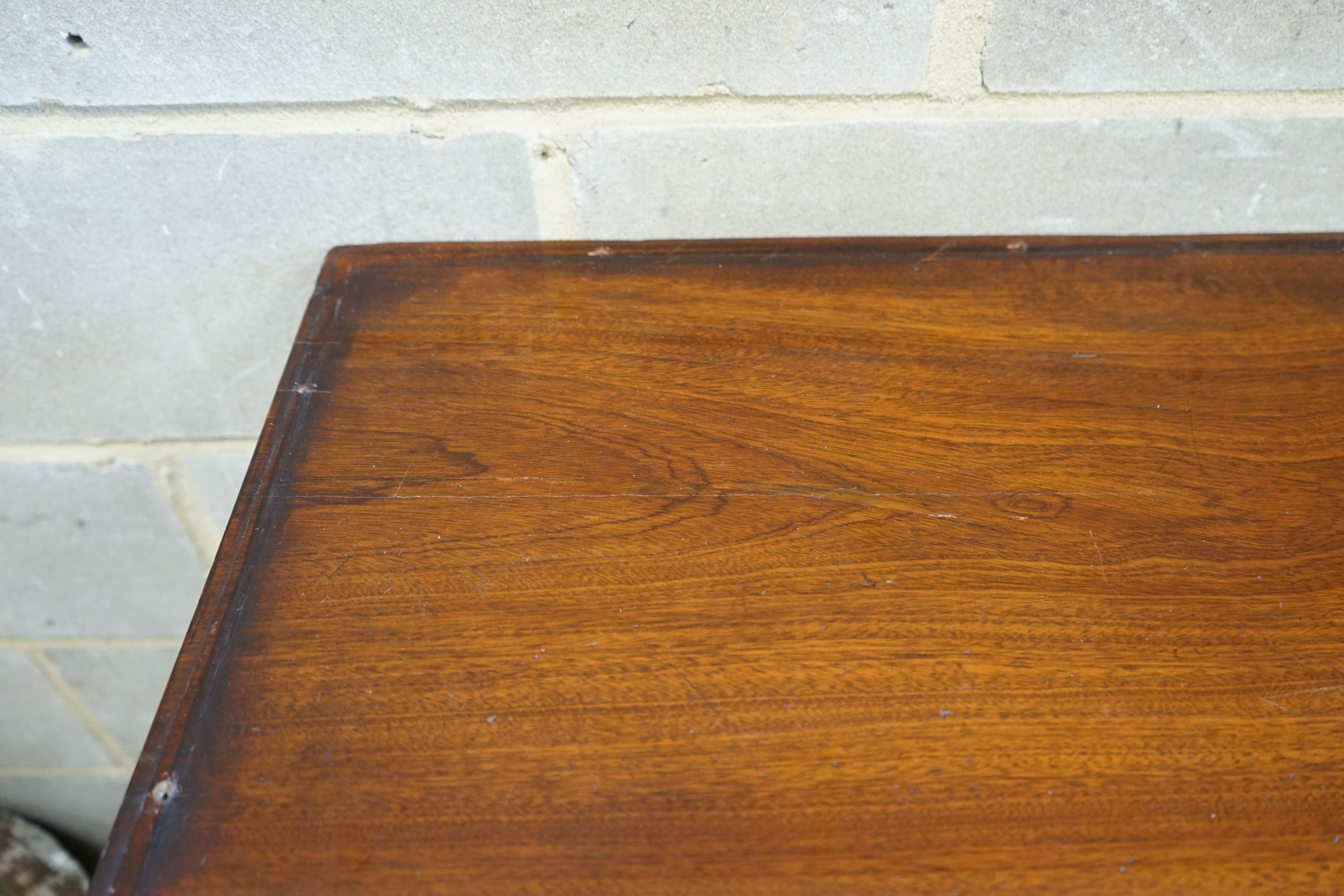 A George III mahogany cylinder bureau, width 127cm, depth 67cm, height 107cm